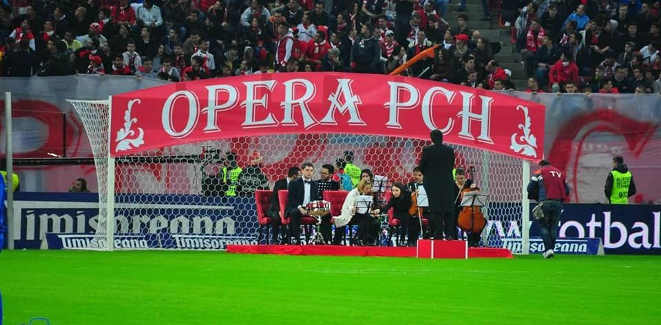 Adu-l pe el! Garantam noi! S-a aflat ce i-au cerut ultrasii dinamovisti lui Rednic in parcare dupa DEZASTRUL din Cupa