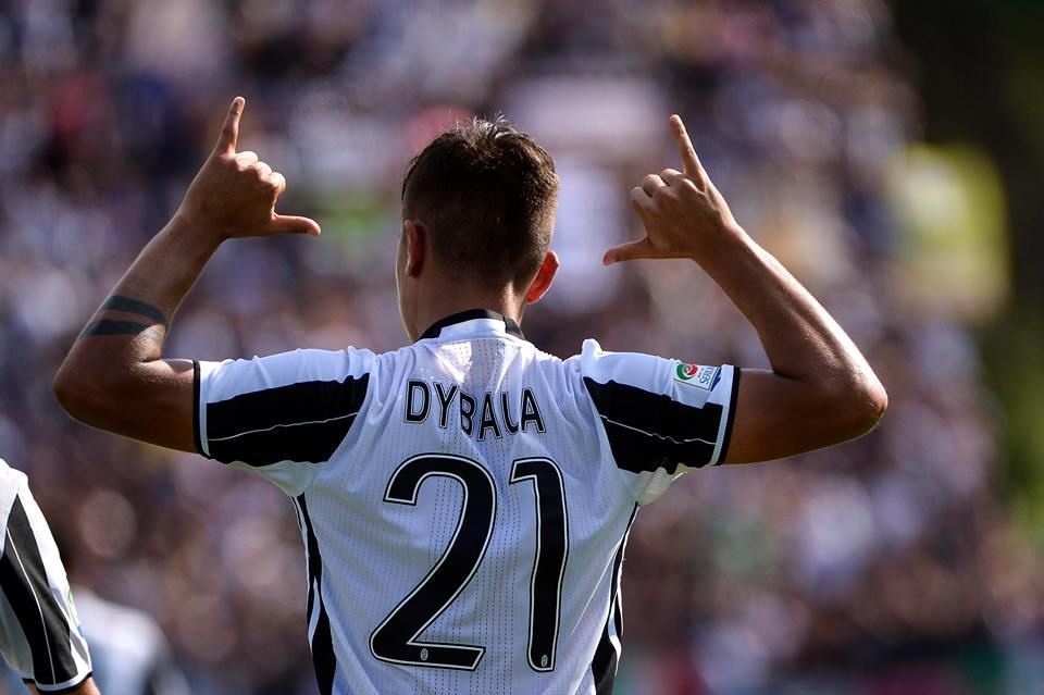 Cea mai sexy cantareata din Romania are tatuaj ca al lui Dybala :)_4