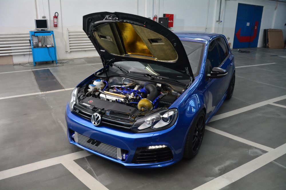 Cum arata Golf-ul tunat de fiul lui Dragnea cu 80.000 de euro! Are cel mai PUTERNIC motor din lume! VIDEO_4