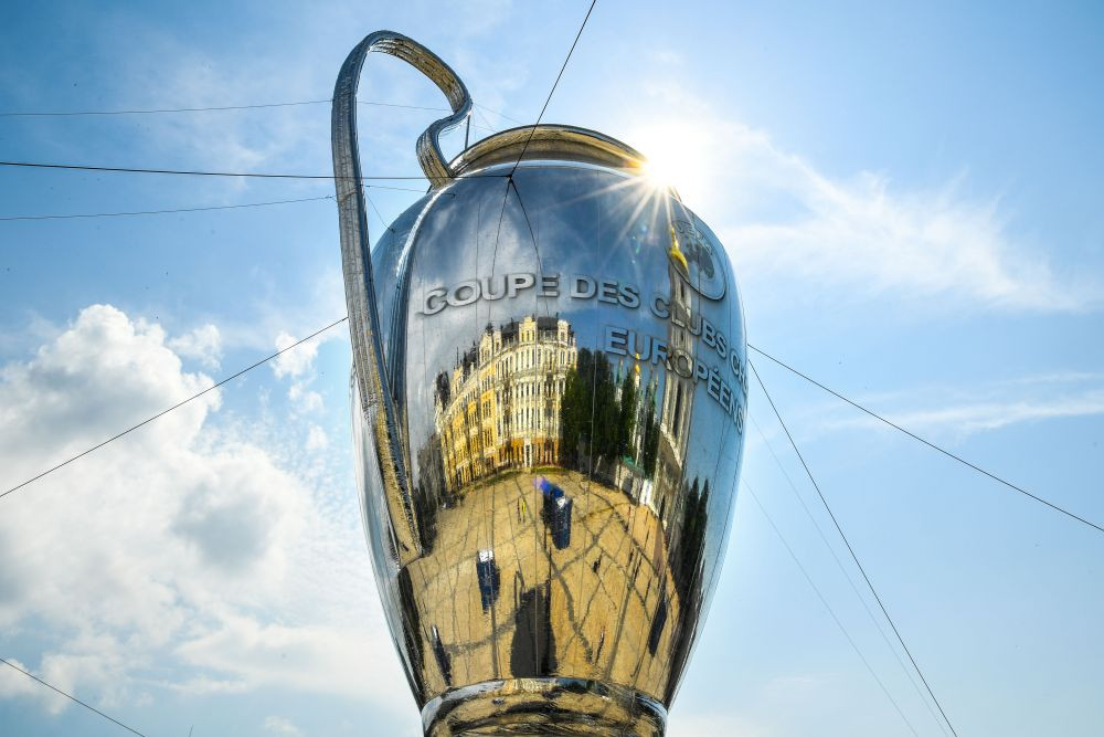 Manchester City 6-0 Shaktar, Bayern 2-0 AEK, Benfica 1-1 Ajax, OL 2-2 Hoffenheim | CSKA 1-2 Roma, Valencia 3-1 Young Boys | Fazele importante sunt AICI