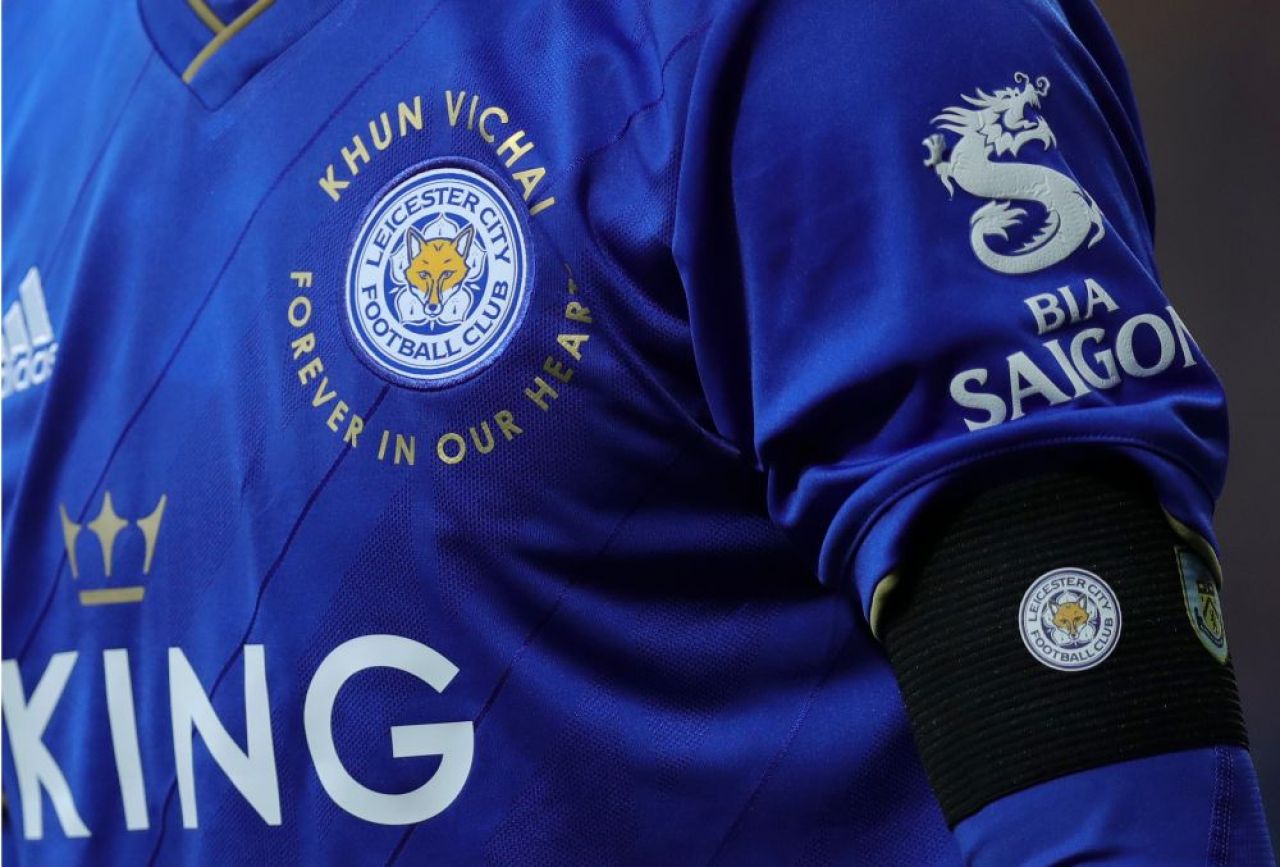 Moment incredibil la Leicester in timpul marsului pentru patronul Vichai Srivaddhanaprabha! Ce a aparut deasupra stadionului: GALERIE FOTO_3
