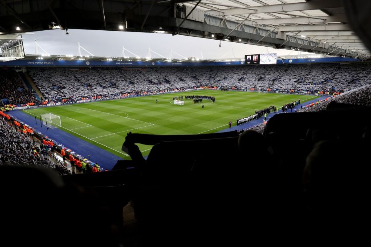 Moment incredibil la Leicester in timpul marsului pentru patronul Vichai Srivaddhanaprabha! Ce a aparut deasupra stadionului: GALERIE FOTO_5