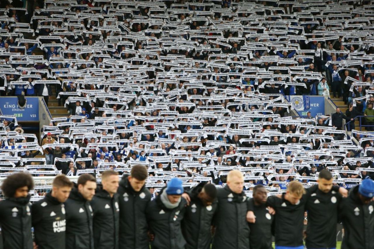 Moment incredibil la Leicester in timpul marsului pentru patronul Vichai Srivaddhanaprabha! Ce a aparut deasupra stadionului: GALERIE FOTO_6