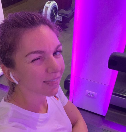 Ce face Simona Halep, la doua zile dupa ce a ramas fara antrenor! Fotografiile publicate de romanca au strans peste 10.000 de like-uri