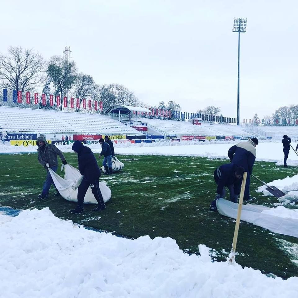 Inca un COSMAR pentru Dica! Stadionul lui Poli Iasi, acoperit cu zapada! Cum arata cu cateva zile inaintea meciului cu FCSB