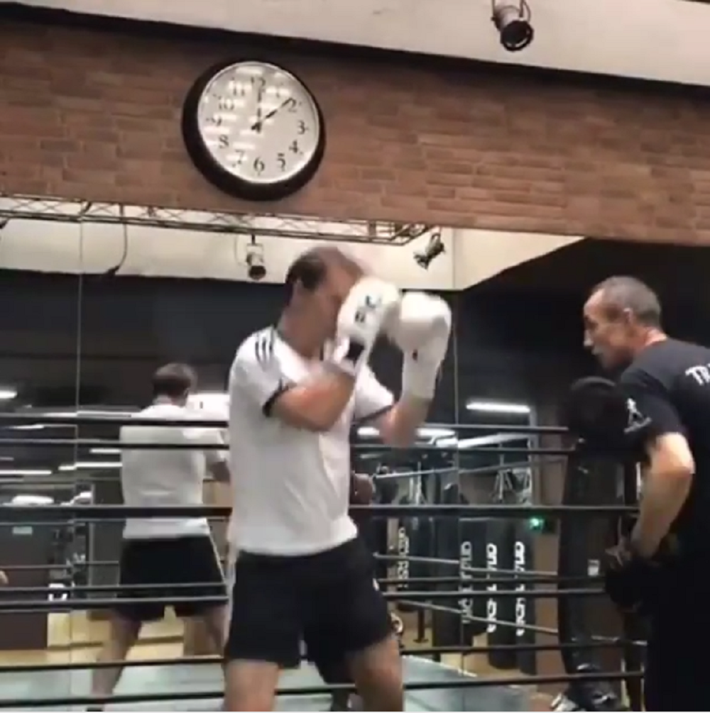 Il provoaca pe Mayweather? :)) Lopetegui a uitat de fotbal si s-a apucat de box dupa plecarea de la Real | VIDEO