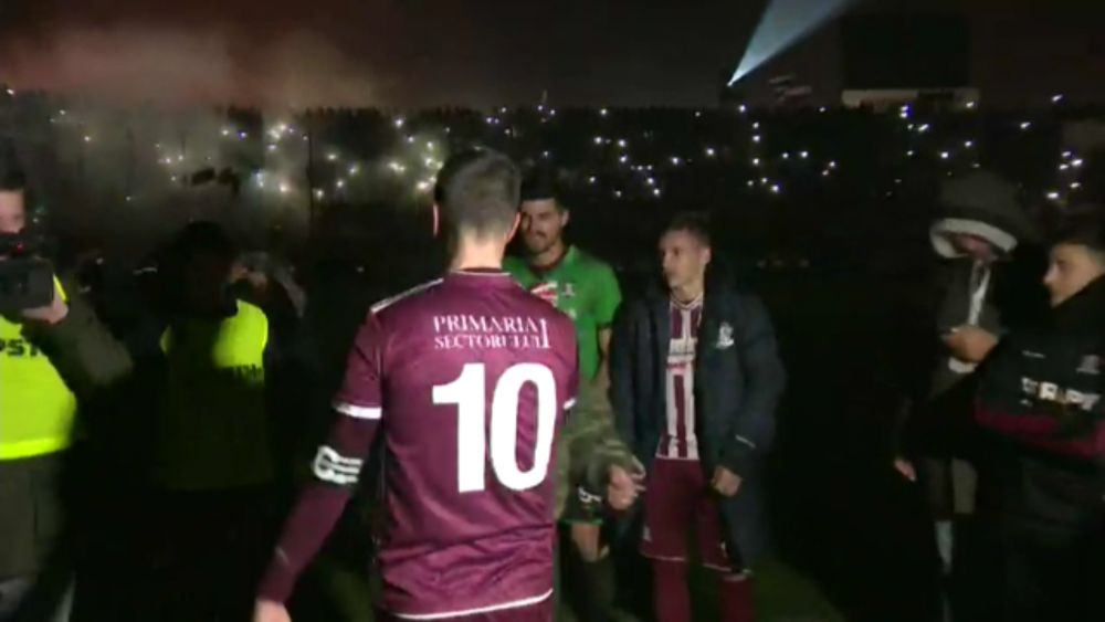 ADIO, GIULESTI! ULTIMUL MECI pe vechiul Rapid! Show TOTAL pe stadion: S-a stins nocturna, Pancu, IN GENUNCHI in fata fanilor!!! Imagini emotionante_7