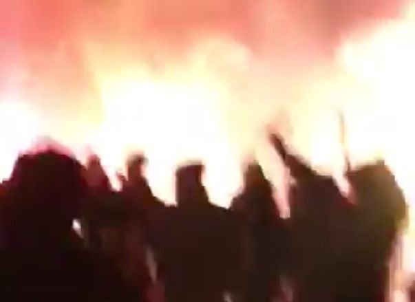 VIDEO | Scene incredibile la Atena! Grecii il numesc cel mai rusinos episod din istoria orasului : ce au facut fanii lui Ajax inaintea meciului cu AEK