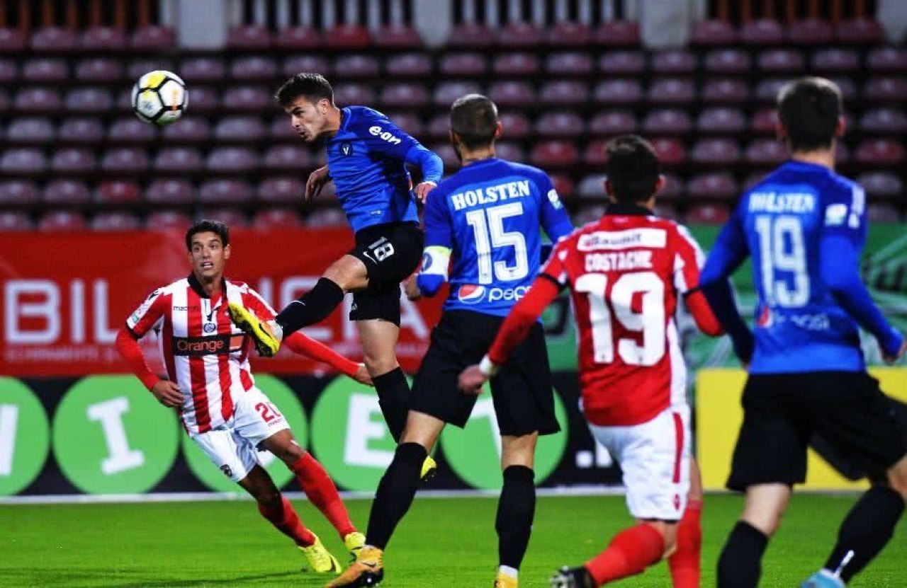 (P) Rednic schimba foaia inainte de meciul cu Viitorul_1