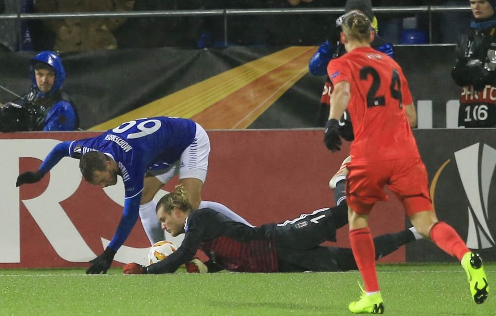 KATASTROFA! Karius a facut 2 GAFE INEXPLICABILE in Europa League! Cum a putut sa scape o minge banala