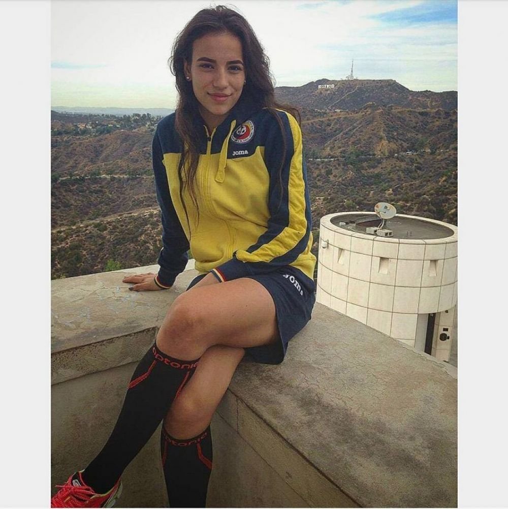 Ea este cea mai buna fotbalista din Romania! Putea alege oricand concursurile de Miss, dar a preferat fotbalul si a debutat la nationala la 15 ani_8