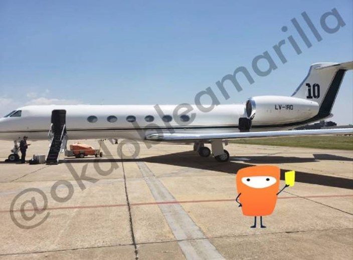 Cea mai mare NEBUNIE a lui Messi! Si-a cumparat AVION cu 13 milioane de euro si l-a personalizat! Ce a scris pe trepte_2