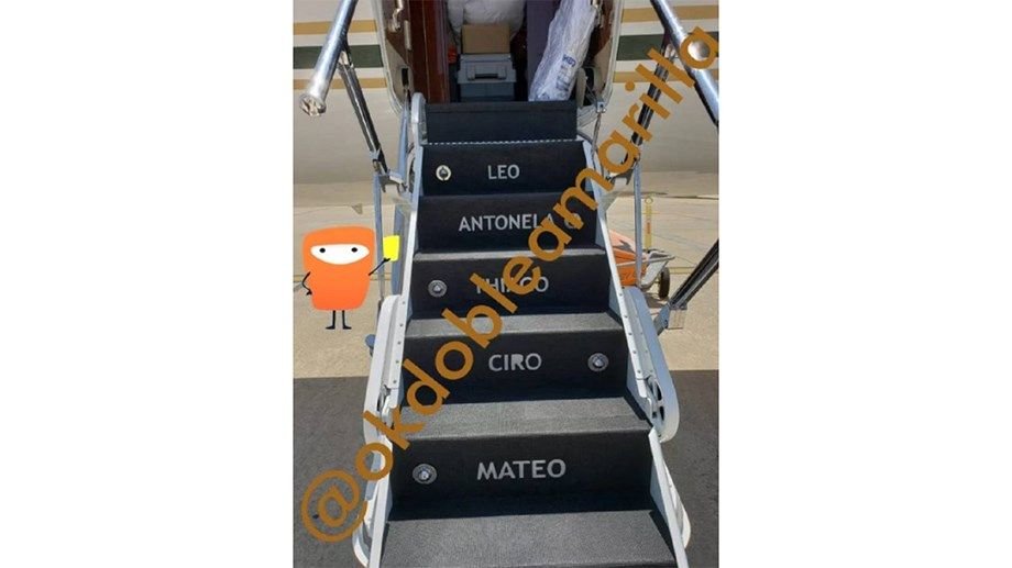 Cea mai mare NEBUNIE a lui Messi! Si-a cumparat AVION cu 13 milioane de euro si l-a personalizat! Ce a scris pe trepte_3