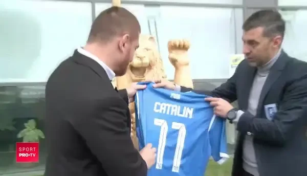 Olteanu e frate cu moldoveanu . :) Cum a fost primit Morosanu la Craiova inaintea supergalei de vineri