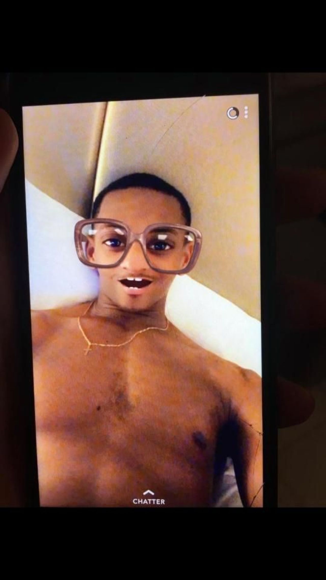 Martial, POZE DEZBRACAT cu o femeie in timp ce sotia era acasa gravida! Starul lui United s-a facut de ras!_2