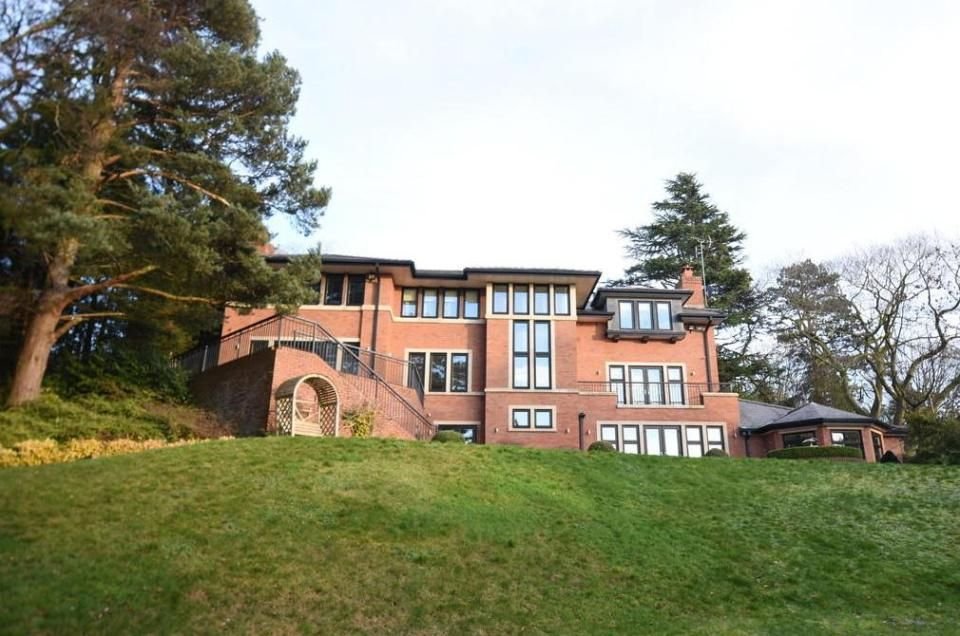 Cristiano Ronaldo a luat decizia finala! Si-a scos PALATUL la vanzare cu 3,6 milioane de euro. Cum arata locuinta de lux. FOTO_6