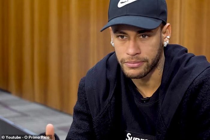 Viata de rege, suflet de copil: Intr-o zi o sa-mi cumpar o fabrica de prajituri, sa mananc ce vreau eu de acolo!