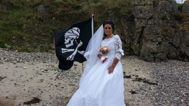 Ce s-a intamplat cu femeia care s-a maritat cu fantoma unui pirat mort de 300 de ani, dupa 1 an de la casatorie!