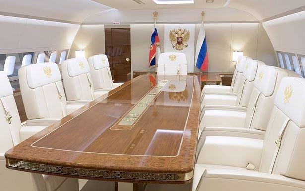 Avionul de 430 milioane al lui Putin are WC placat cu AUR, dormitor, sala de fitness si de conferinte. FOTO_3