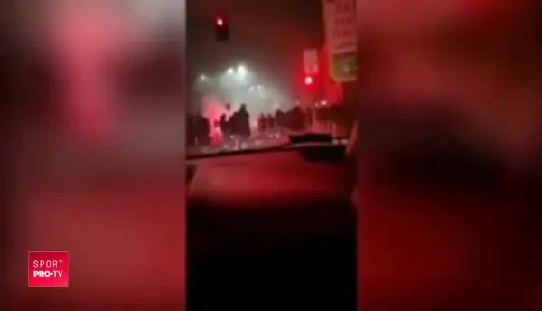 Doi moldoveni au filmat din masina bataia de la San Siro: un suporter Inter a murit, 4 fani Napoli injunghiati // VIDEO