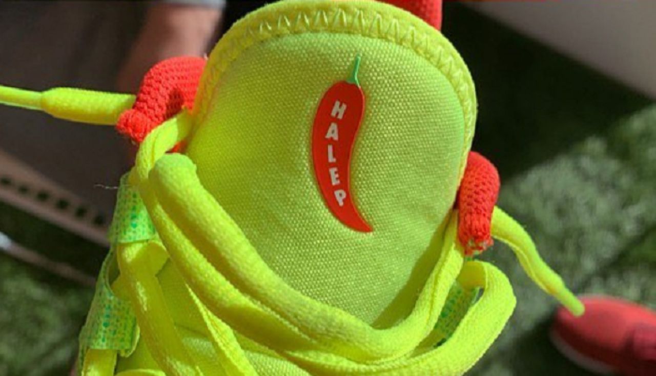 FOTO: Ghetele personalizate cu care Simona Halep va juca la Australian Open_1