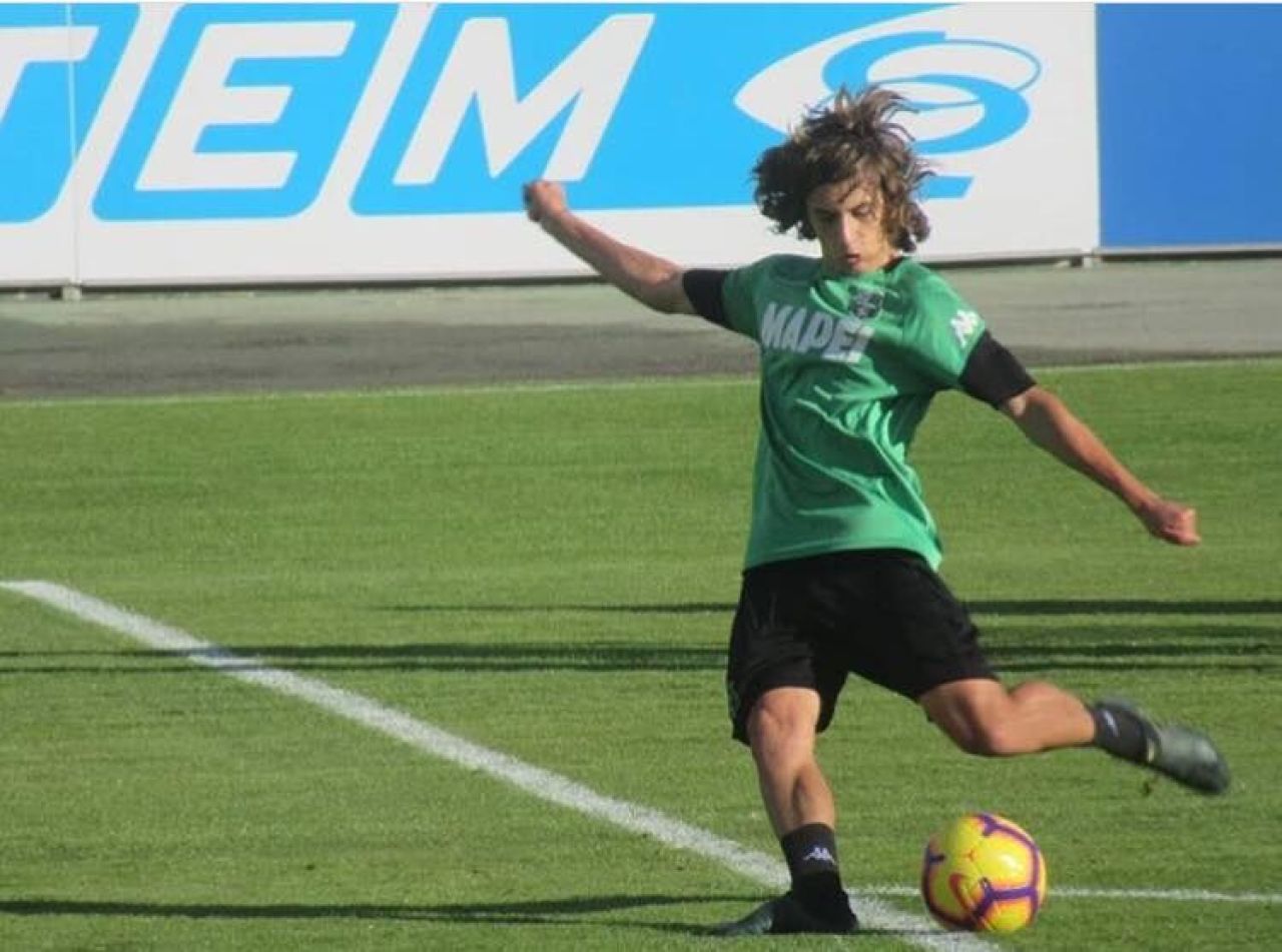 Romanul urmarit de Arsenal a ajuns in Serie A! Cu ce echipa a semnat noua speranta a fotbalului romanesc!_3