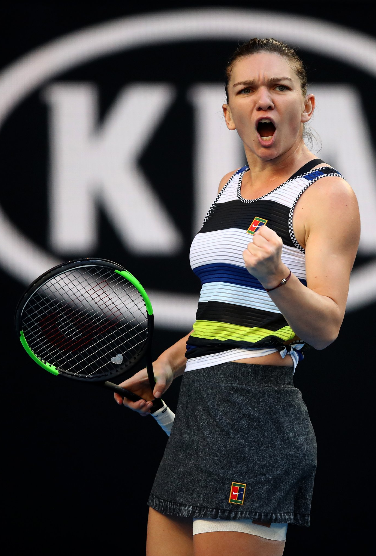 HALEP - VENUS WILLIAMS | Anul trecut avea o tinuta made in China, acum are TREI! Un nou echipament pentru Simona. FOTO