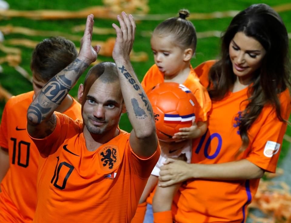 Putine sotii de fotbalist sunt ca ea! Sotia lui Sneijder salveaza minorele de la abuzuri sexuale. FOTO_12