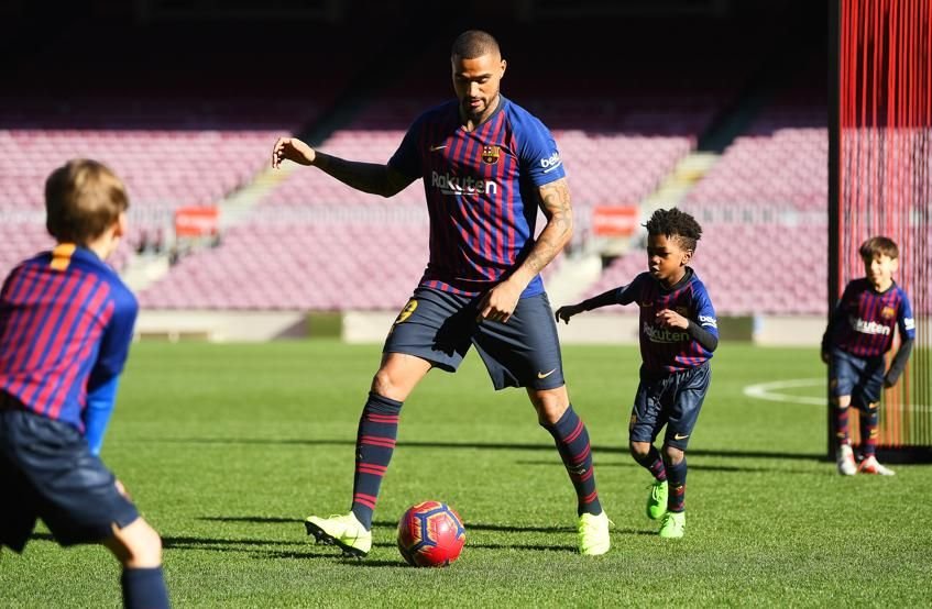 Kevin Prince Boateng, prezentat oficial de Barcelona! A preluat fostul numar al lui Messi si anunta: 