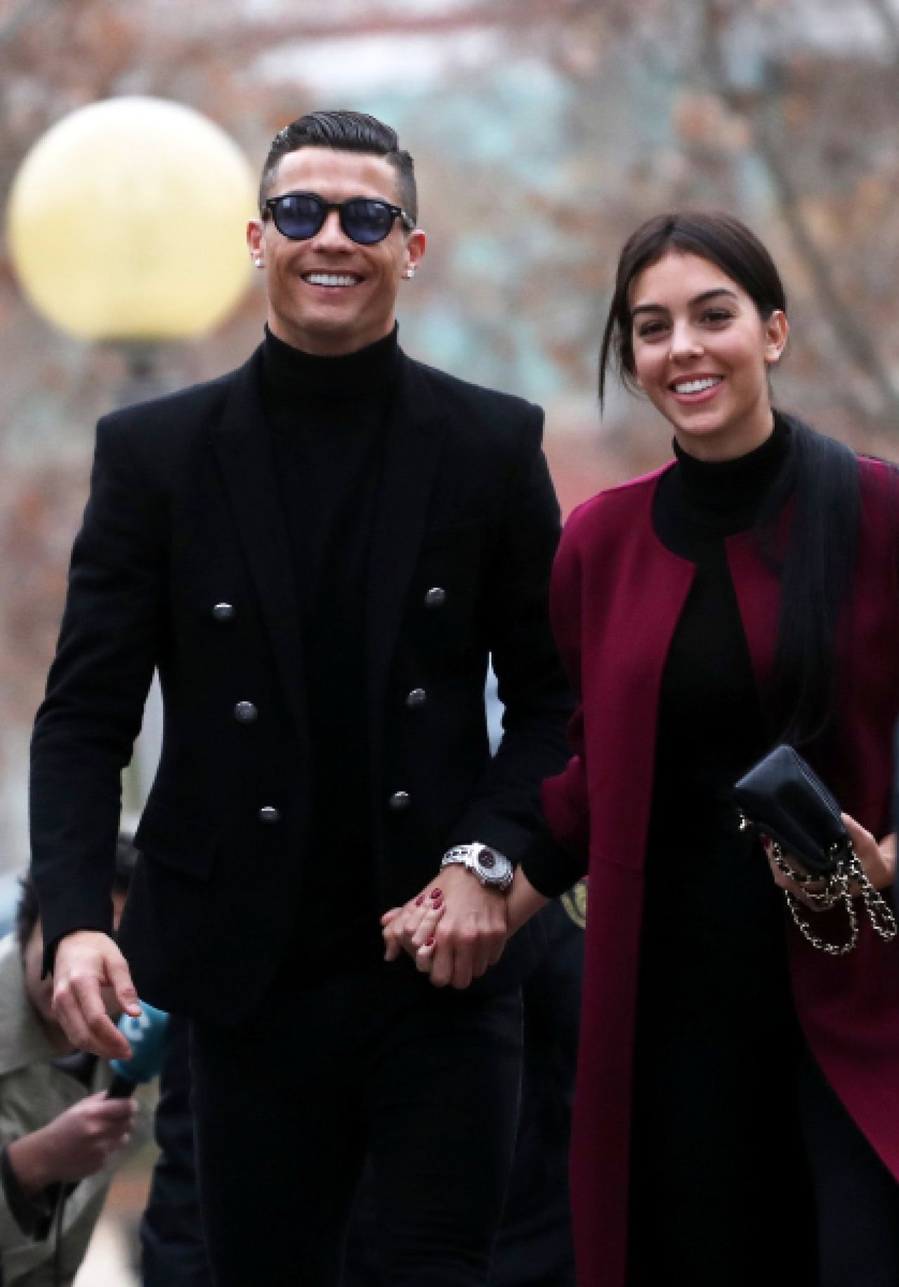 Cristiano Ronaldo i-a SPART NASUL unei femei: