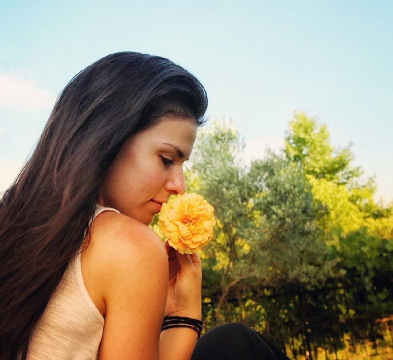 Noul bombardier al lui Dinamo o aduce pe MISS Grecia in Romania: