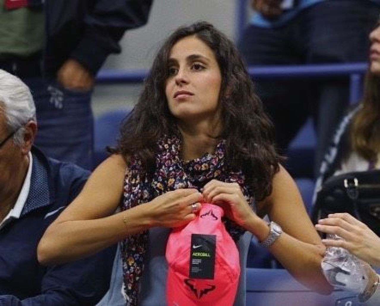 Nadal se insoara cu iubita din copilarie:
