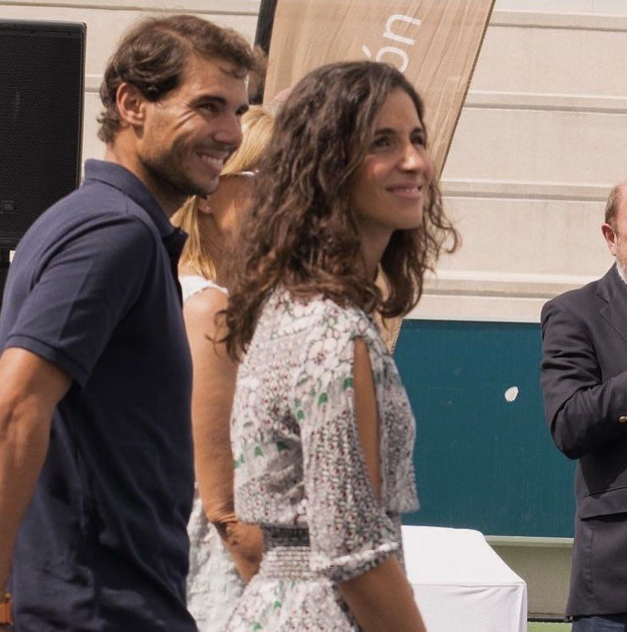 Nadal se insoara cu iubita din copilarie: