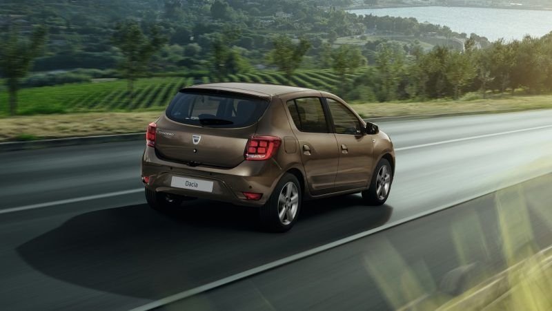 MODEL MISTERIOS facut de Dacia, surprins intr-un oras din Romania! Cum arata noua masina facuta la Mioveni_8