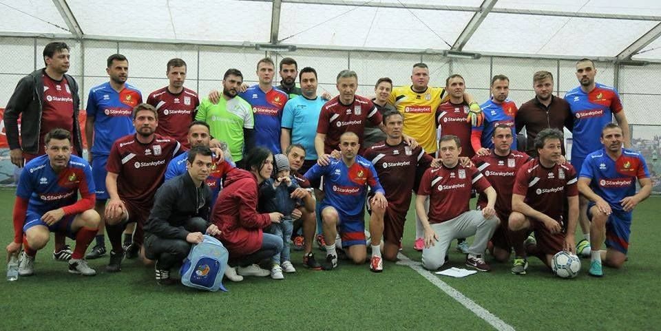 In 2006 juca pentru Steaua cu Real Madrid, acum are 40 de ani si inca mai e fotbalist profesionist! Unde joaca_2