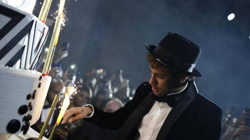 Accidentarea nu-l opreste. Neymar, petrecere MONSTRU cu 500 de invitati la Paris. Ce pregateste brazilianul