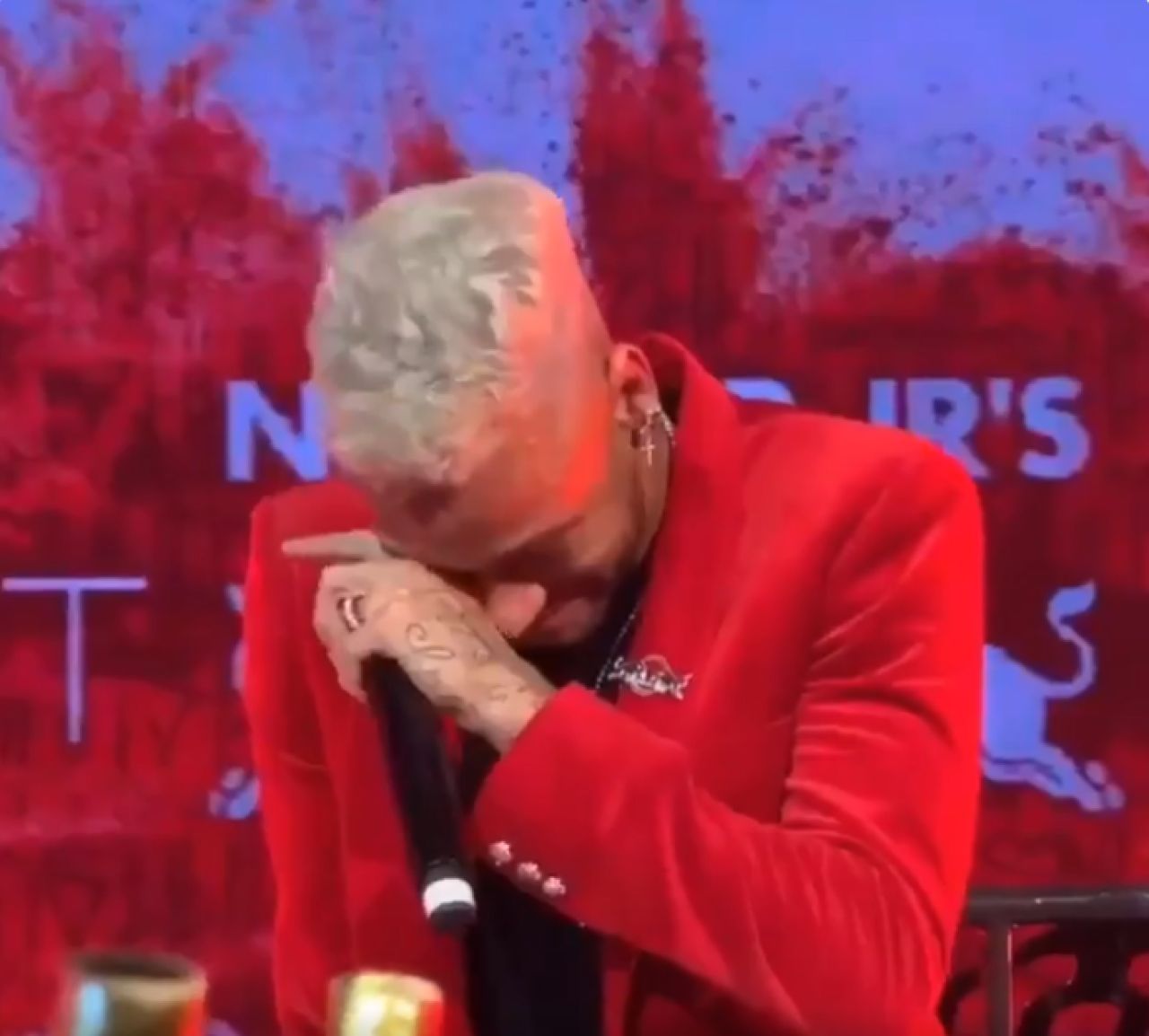 Discurs emotionant! Neymar a inceput sa planga la petrecerea sa! Ce cadou ar fi vrut!