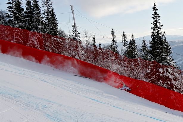 Lindsey Vonn, accidentare dramatica la ultimul concurs din cariera! Legenda americana si-a anuntat retragerea. VIDEO_3