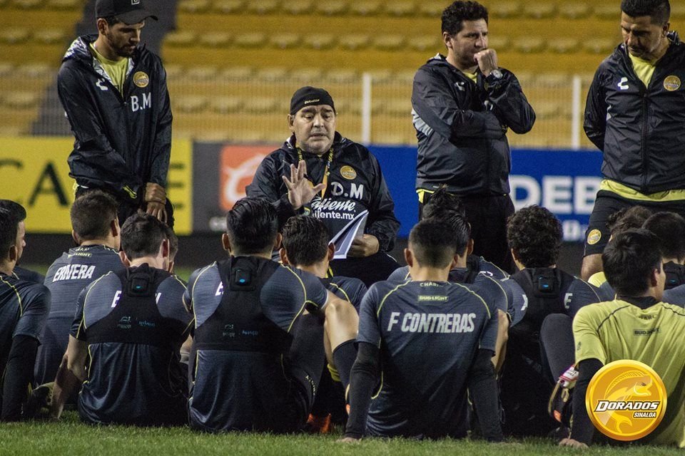 E praf! Maradona si-a dus echipa aproape de retrogradarea in Liga a 3-a_3