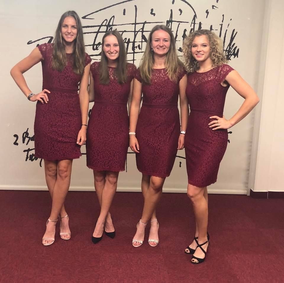 CEHIA - ROMANIA FED CUP | Romancele au stralucit la dineul oficial de la Ostrava! Ce tinute au purtat Halep, Buzarnescu si celelalte sportive la petrecere. FOTO_5