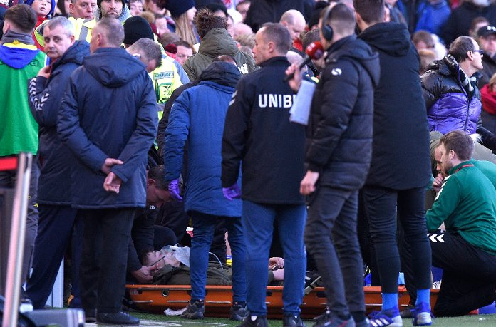 Incident bizar in Championship! I s-a facut rau pe banca si a fost dus la spital! Ce s-a intamplat!_2