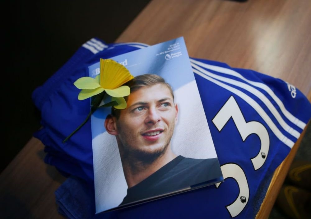 EMILIANO SALA | INCREDIBIL ce s-a intamplat la meciul lui Cardiff! Doi fani au fost arestati! Ce gesturi au putut sa faca!_3