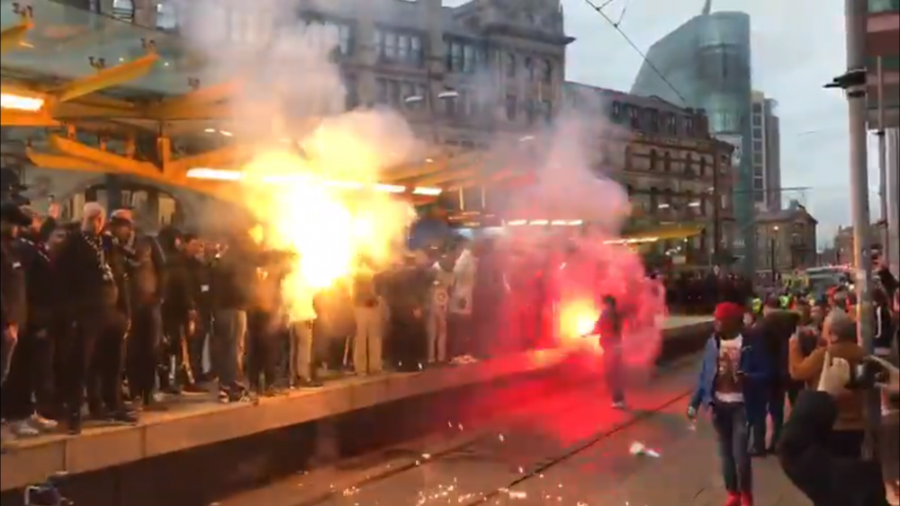 Nebunie pe strazile din Manchester! Fanii lui PSG au facut show total! Ce s-a intamplat pe stadion!_8