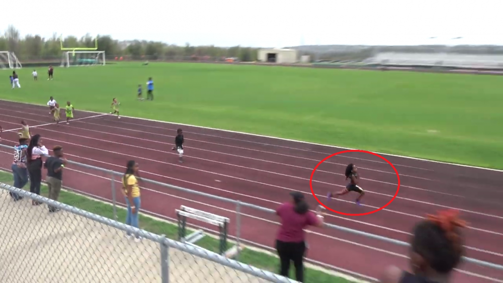 Urmasul lui Bolt EXISTA! FABULOS! Viteza ametitoare pentru un pusti de 7 ani si un record mondial. VIDEO