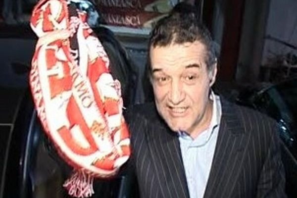 Becali ii linisteste pe dinamovisti si ii anunta ca nu e interesat de noul bombardier din Stefan cel Mare, dar ii inteapa: Ii paradeste Botosaniul acum si gata cu Play Off-ul