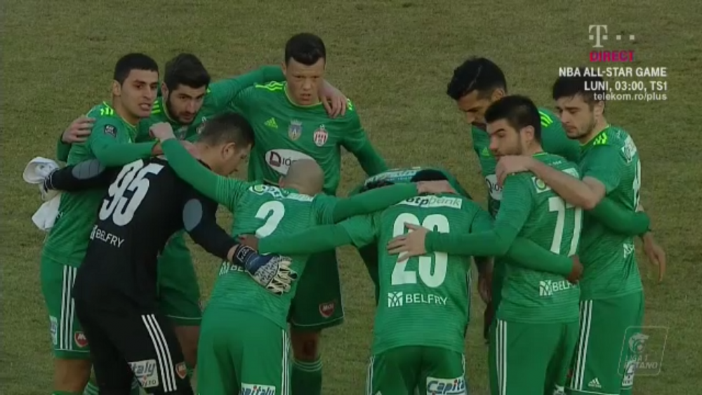 NU LE-A PUTUT PASA mai putin! Ce au facut jucatorii lui Sepsi cand pe stadionul din Medias se canta imnul Romaniei_3