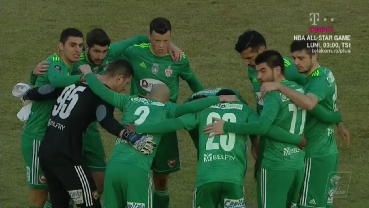 NU LE-A PUTUT PASA mai putin! Ce au facut jucatorii lui Sepsi cand pe stadionul din Medias se canta imnul Romaniei_3