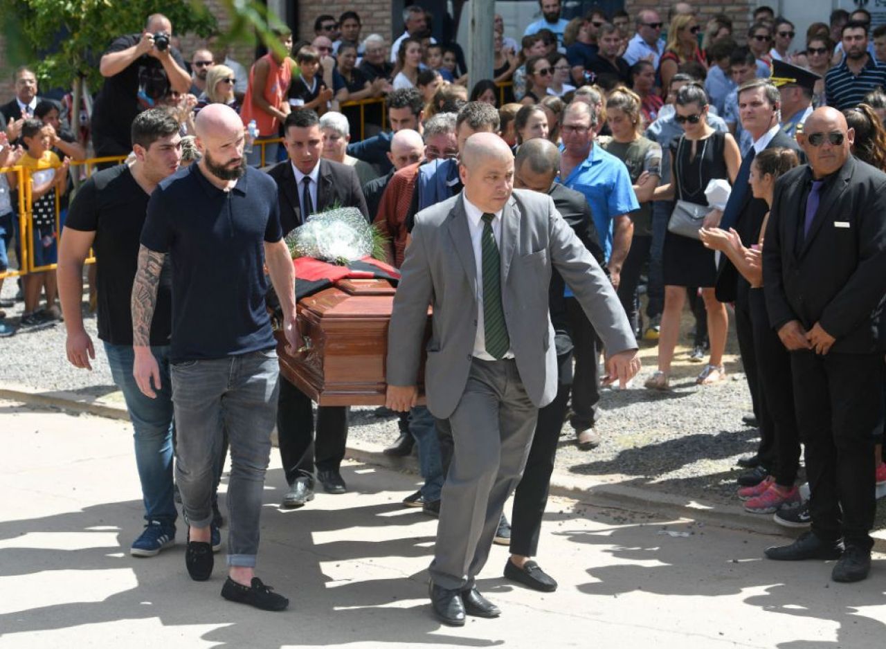 Cardiff a sesizat POLITIA in cazul Emiliano Sala! Cele 10 intrebari care scot la iveala partea NEAGRA a fotbalului. Ce raspunsuri asteapta galezii_5