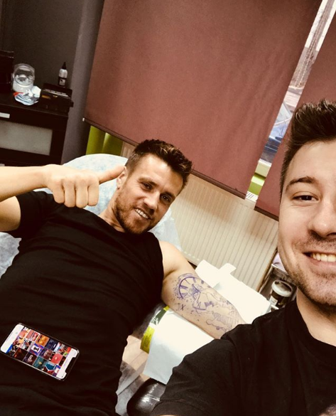 Man si Coman s-au dus la artistul preferat al fotbalistilor inaintea meciului cu Chiajna! Primul si-a umplut bratul cu un desen FIOROS: FOTO_6