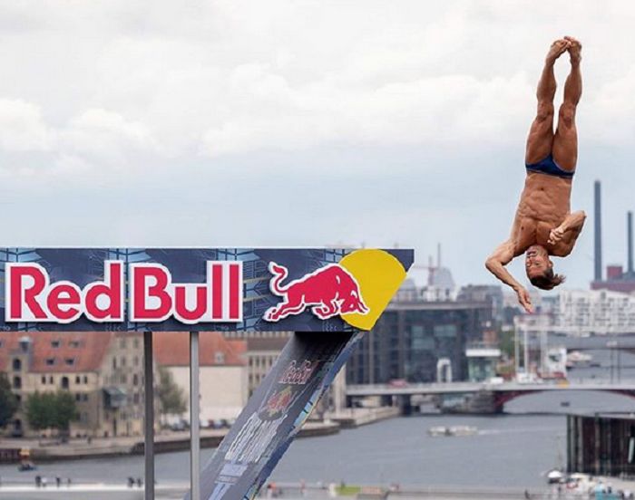 Povestea lui Constantin Popovici, singurul roman care sare de pe stanci in seria Red Bull Cliff Diving_1